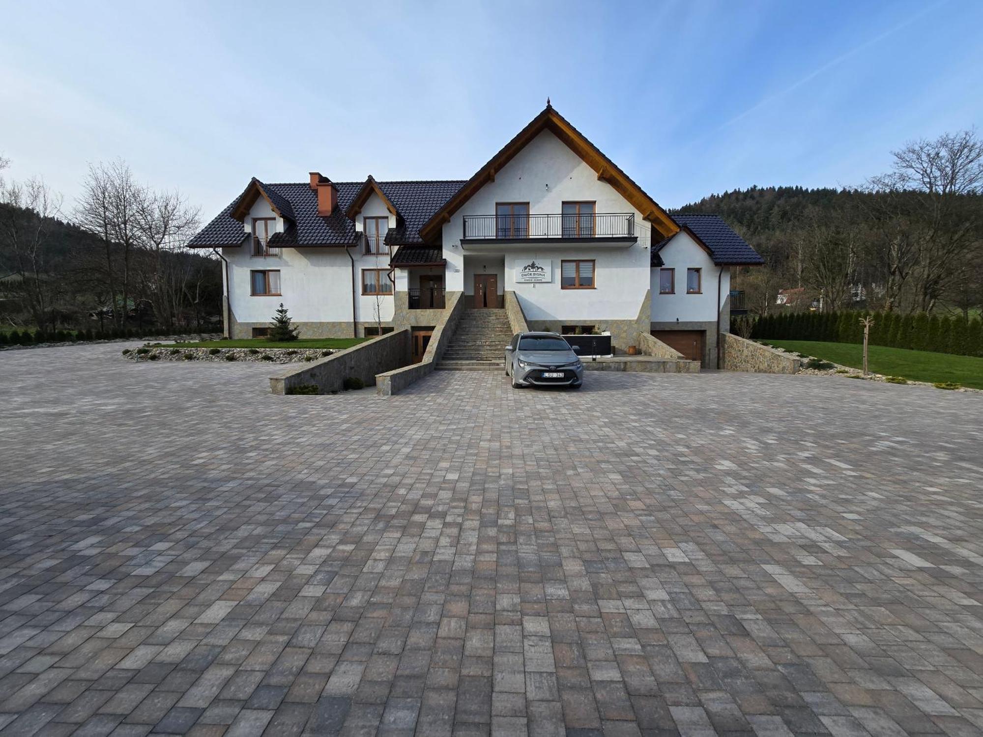 Dwor Bysina Villa Myslenice Ngoại thất bức ảnh